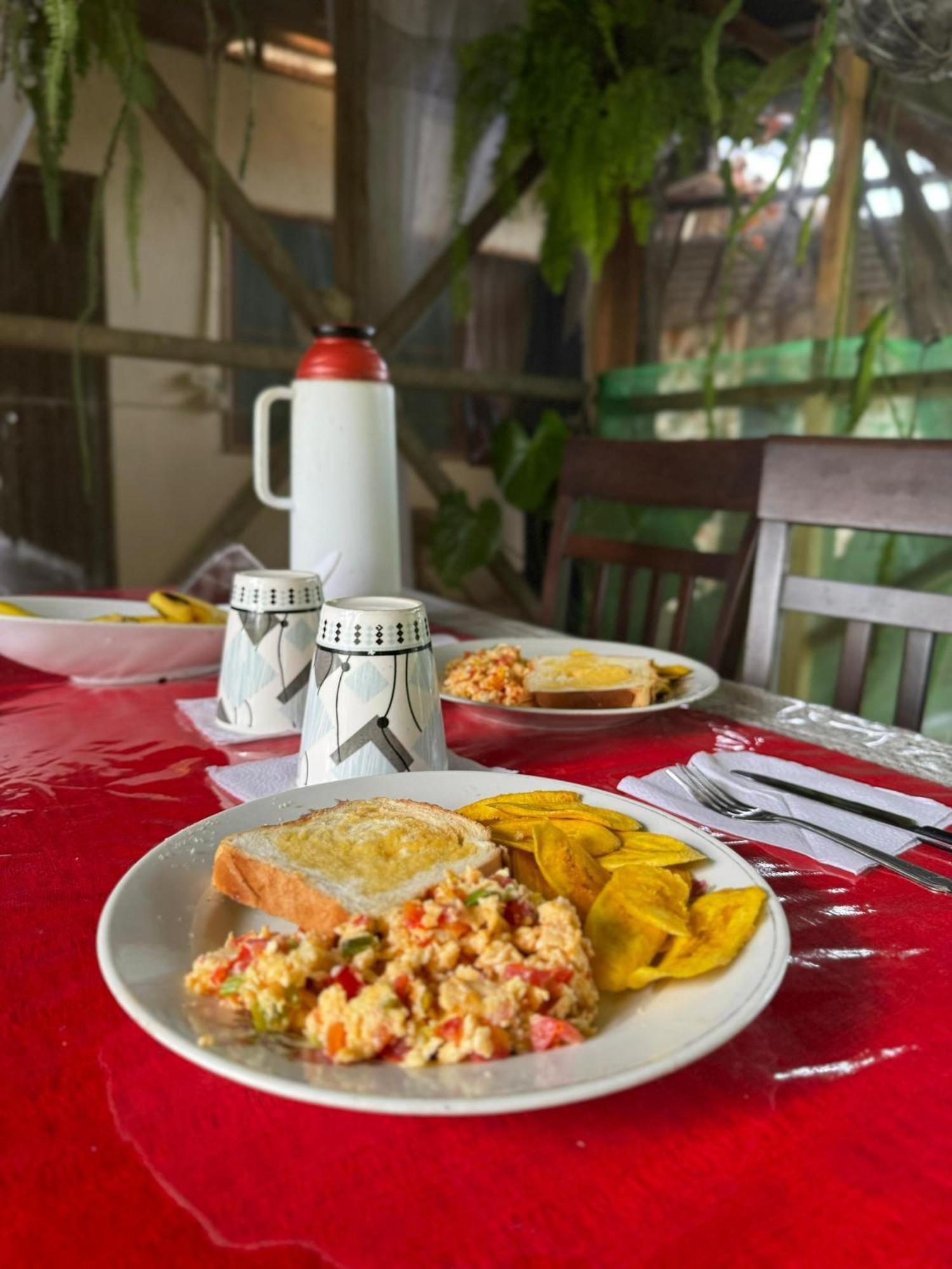 Maiku Amazonas Hotell Puerto Nariño Eksteriør bilde